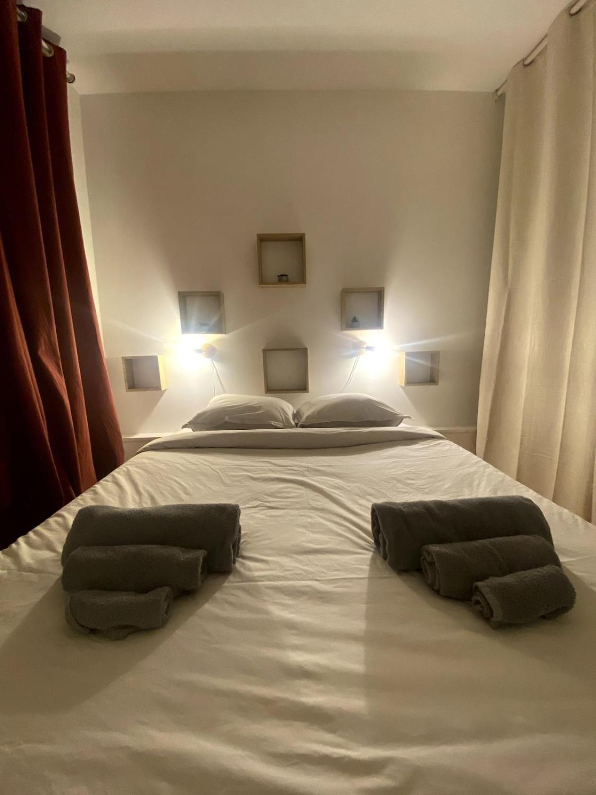 Etablissement 3 Etoiles Avec Ascenseur, 3 Appartements Lumineux Vue Port Avec Balcon, 200M De La Mer, Wifi Fibre, Tous Service Inclus Dieppe Exterior foto
