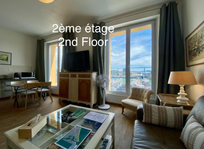 Etablissement 3 Etoiles Avec Ascenseur, 3 Appartements Lumineux Vue Port Avec Balcon, 200M De La Mer, Wifi Fibre, Tous Service Inclus Dieppe Exterior foto